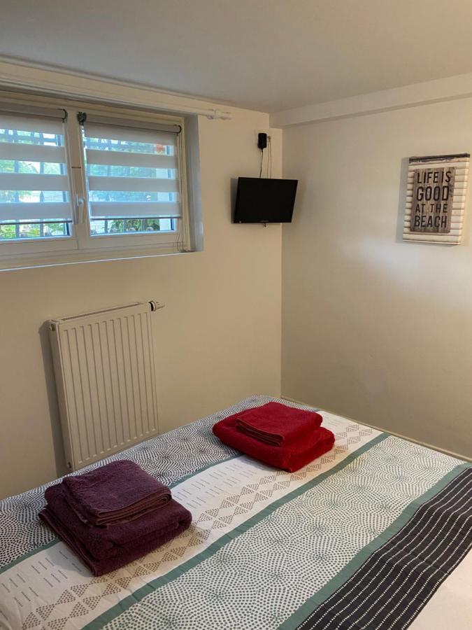 Le Palmier Apartman Saint-Georges-de-Pointindoux Kültér fotó